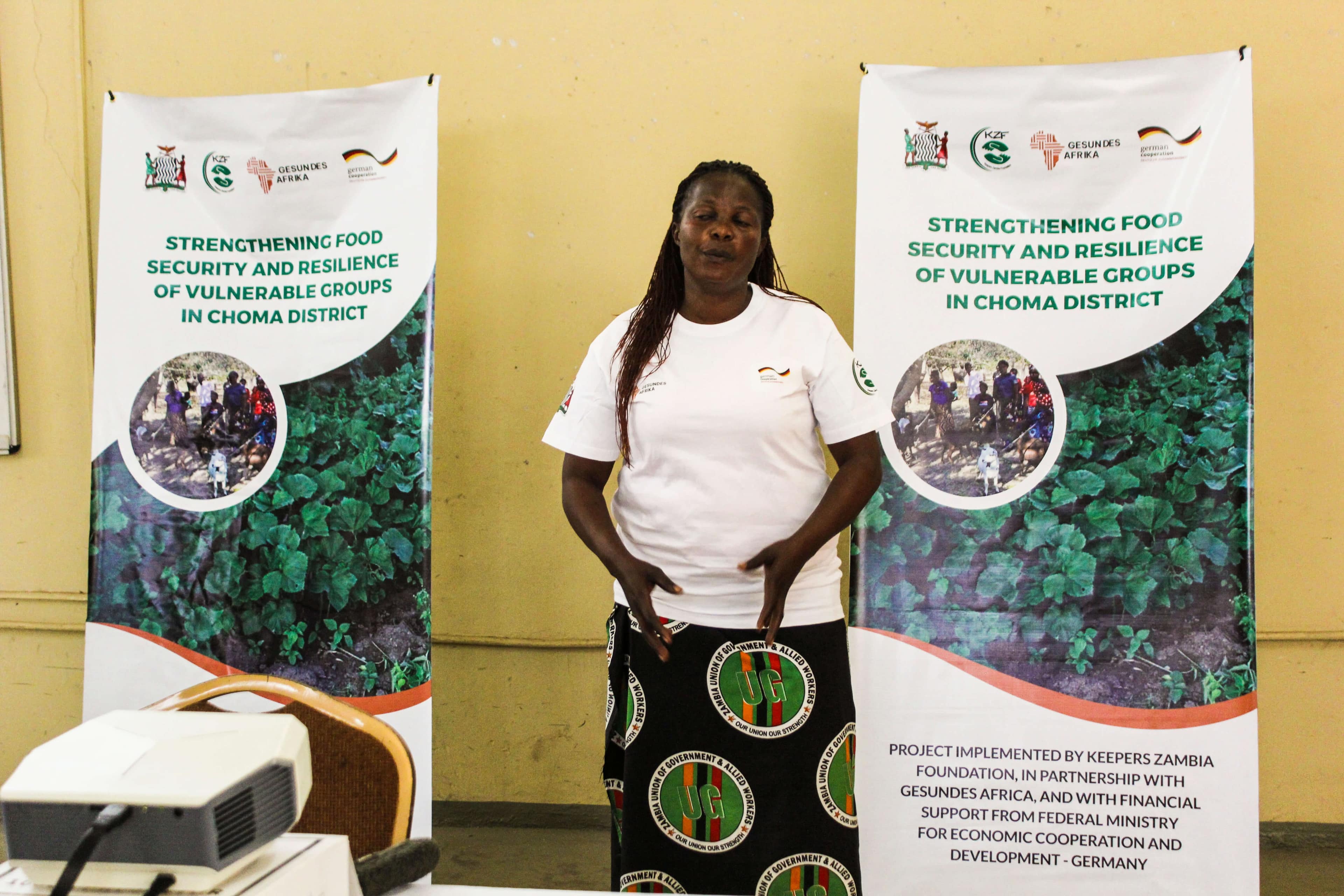 Participant gives a few words on her experience working with the project implementers.
